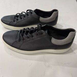 Ecco Men's Black and Gray Leather Sneakers